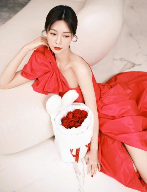 杜海涛探班沈梦辰，体重反弹胖一圈？爱情与身材的双重考验