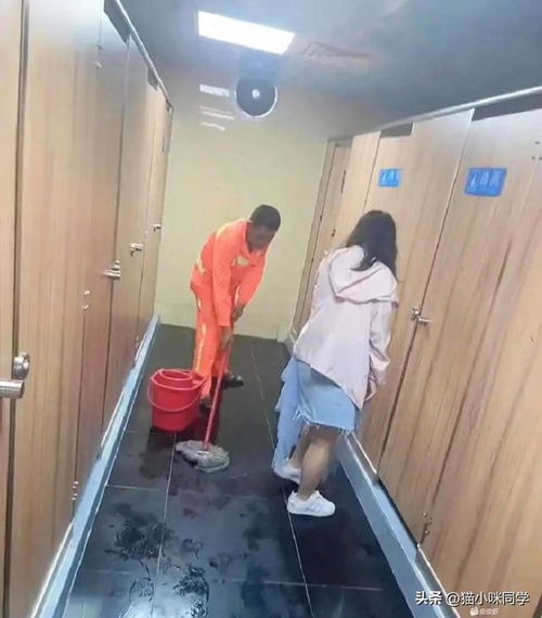 校园安全引关注：女生被尾随进厕所事件背后的深思