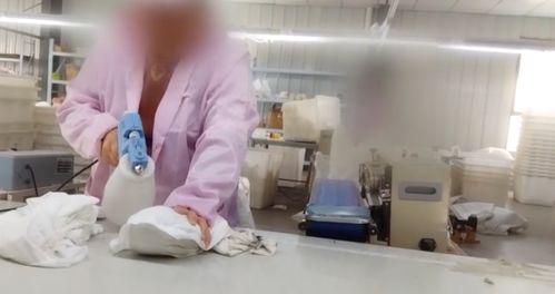 一次性内裤的真相：徒手制作的背后