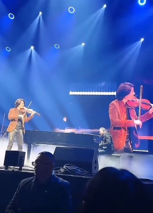 王力宏复出泪洒舞台：从低谷到重生，他用音乐诠释人生