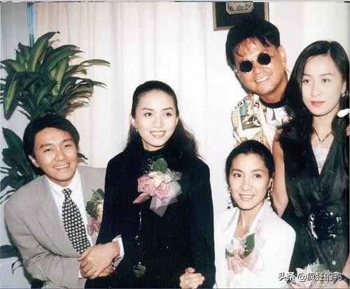 王晶揭秘35年前刘嘉玲被绑架内幕：娱乐圈的黑暗与挣扎