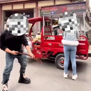 三名网红街头拍低俗视频被罚：从流量到代价