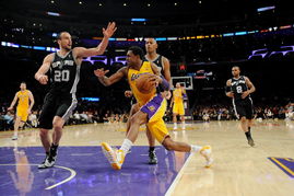 湖人125:109战胜马刺：一场酣畅淋漓的胜利