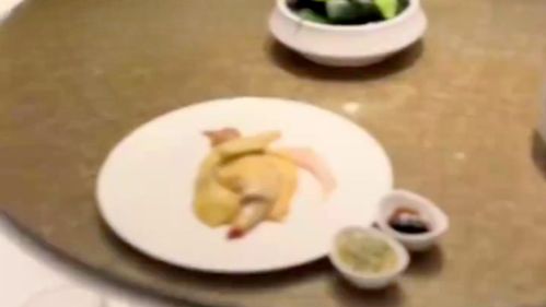 上海一餐厅半只鸡卖480元，背后真相竟是“喝牛奶听音乐长大”？