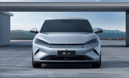 比亚迪超级e平台技术发布：兆瓦闪充，油电同速！