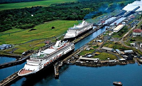 李嘉诚卖港口给美国公司，该挨骂吗？