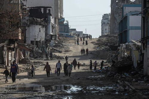 特朗普强硬表态：中东局势紧张下的决心与代价