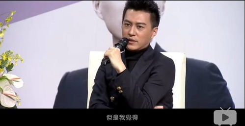 71岁陈佩斯中戏开讲，靳东狂记笔记：大师的表演艺术传承