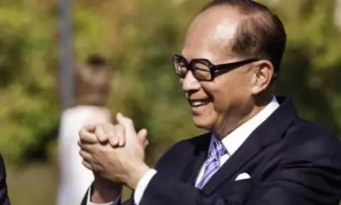 李嘉诚向美国财团出售港口资产，港府动用国安法阻止交易？