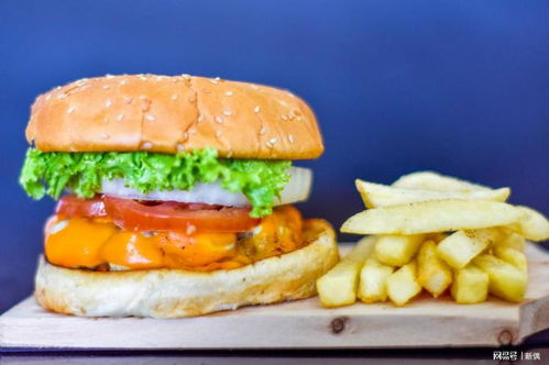 华莱士食品安全事件：态度嚣张无歉意？真相如何？