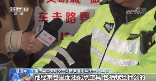 外国游客在机场手舞足蹈夸中国：真实体验胜过千言万语