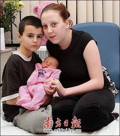 13岁男孩一个月花光全家4.3万积蓄，背后真相令人深思