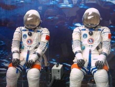 美宇航员286天太空加班记：一场科学与政治交织的太空奇旅