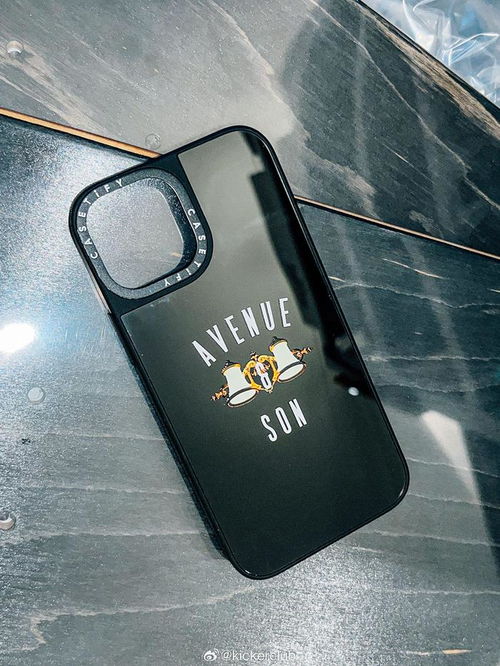 Casetify手机壳：从透明到潮流，探索个性化时尚的无限可能