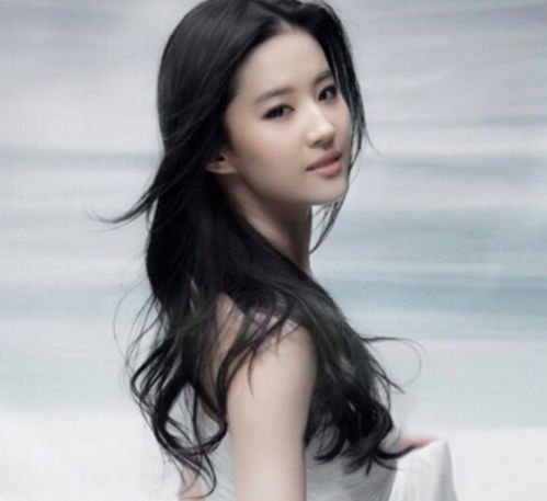 全场惊呼刘亦菲太美了：微博视界大会的璀璨焦点