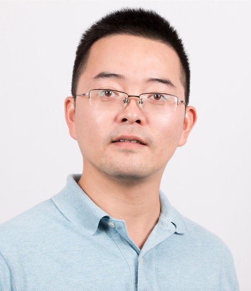 用DeepSeek创收的“小公司”：痛并快乐着