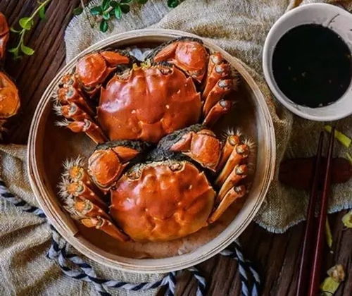吃蟹第一人与爱蟹第一人：从历史到餐桌的故事