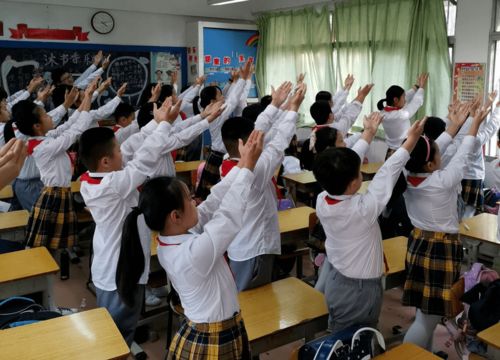 听广播：童年的声音记忆