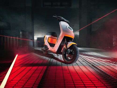 小牛电动正式登陆和平精英：一场智能电动车与电竞的跨界盛宴