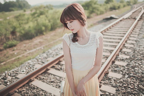 从《代号鸢》看女性力量的觉醒：雁回时的女本位视角