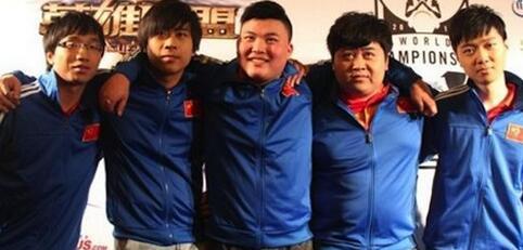 Tabe访谈评价Uzi：他可能是最早意识到对线侵略性的选手