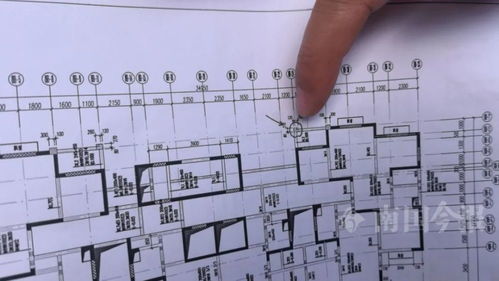 影子调查｜32层住宅的二楼，是谁凿了那根承重柱？