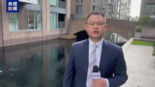 90岁奶奶喷止疼药坚持彩排5小时，她的故事让我肃然起敬