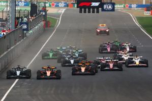 皮亚斯特里夺F1中国站冠军：一场速度与激情的巅峰对决