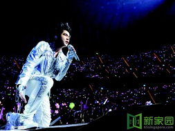 周杰伦现身上海F1大奖赛，与赛车明星同框互动