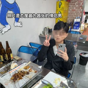 女生劝阻吸烟被怼事件：从冲突到反思，我们该何去何从