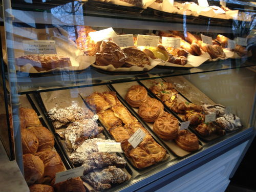 面包厂踢走老板，消费者还买账吗？