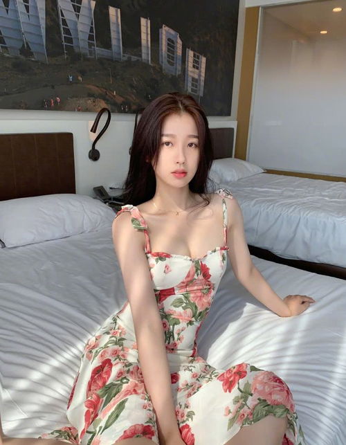 虞书欣出发泰国拍双轨：从争议到期待，她的成长之路