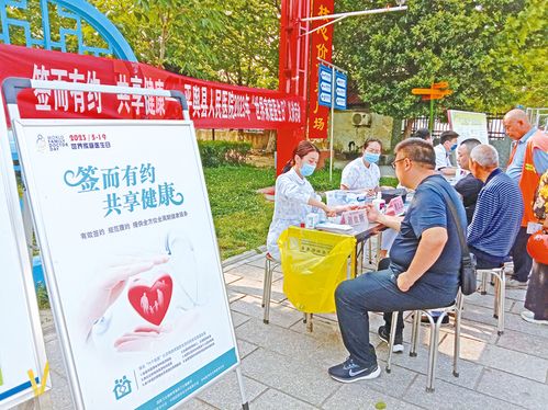 为何很多家庭都张贴了世界地图？背后的故事令人深思