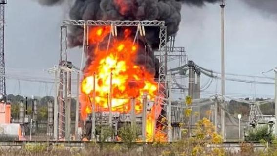 俄乌冲突再升级：乌军炮击俄变电站致1.1万人断电，背后真相几何？