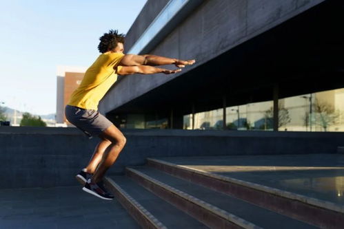 睡前4个习惯让肚子长肉，我终于明白为什么越睡越胖了！