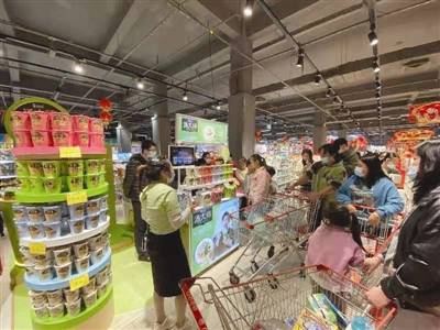 康师傅控股2024年营收806.5亿元：从财报看企业增长的秘密