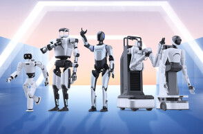 公海上的惊魂漂流：船长与小男孩的生死相遇