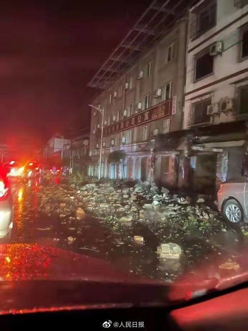 重庆石柱3.0级地震：亲历者视角下的震感与生活