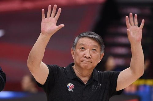 宫鲁鸣主动请辞篮协副职，全心执教中国女篮