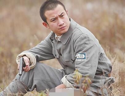 章泽天近照曝光：气质蜕变与穿搭灵感的双重解读