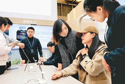 国产家电成顶流 AI傍身站C位：我亲历的智慧生活新体验