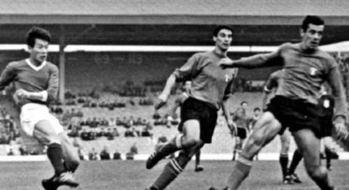 国足新希望：归化球员塞尔吉尼奥完成全场唯一射正