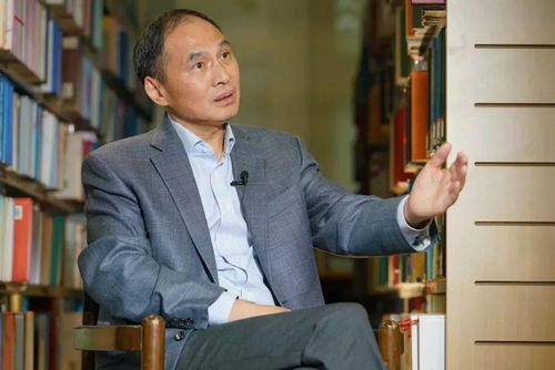 郑永年：资本市场的“东升西落”与个人投资的机遇