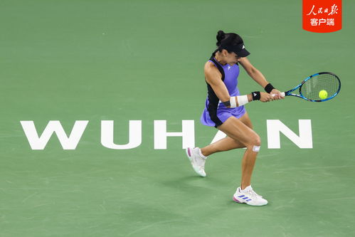 郑钦文生涯六战萨巴伦卡全负：挑战与成长之路