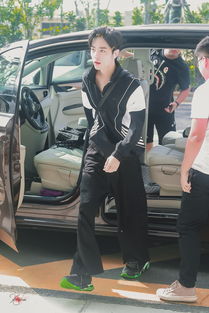 肖战满头小夹子背后的故事：他用细节征服粉丝