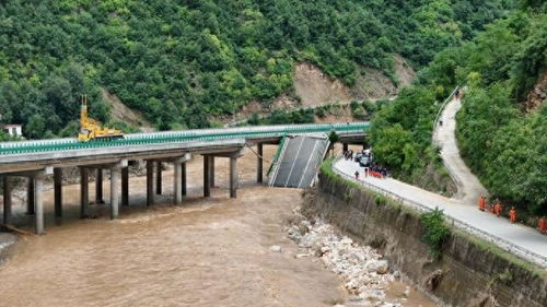 丹宁高速桥梁垮塌事故：从悲剧中寻找真相