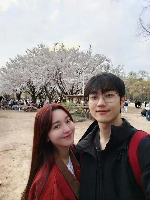 金莎与孙丞潇的爱恨纠葛：狗竟是他们吵架的调解员？