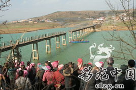 太旧高速公路基坑坍塌事故：62人遇难，43人被问责背后