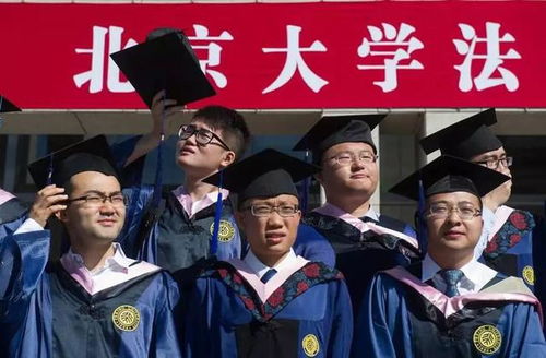 26岁北大研究生毕业选择当食堂阿姨，她的故事令人深思