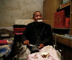 甲亢哥也逃不掉中国大妈的十级美颜